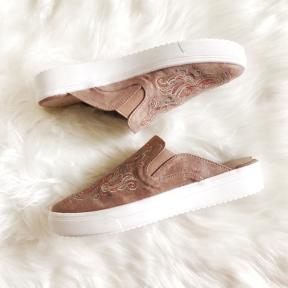 ***SOLD*** Steven Natural Comfort Lora Slide Mule - Picture 3 of 9